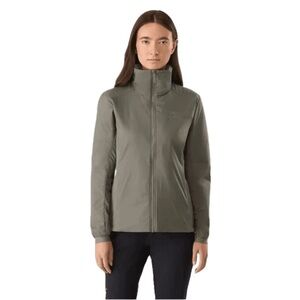 Arc’teryx Women’s Atom Jacket in Forage